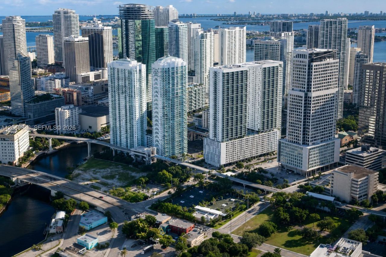 41 SE 5th St , Unit 1412, Miami, FL 33131 Photo