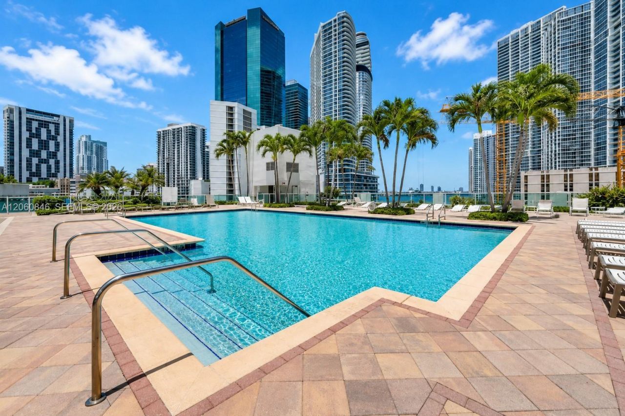 41 SE 5th St , Unit 1412, Miami, FL 33131 Photo