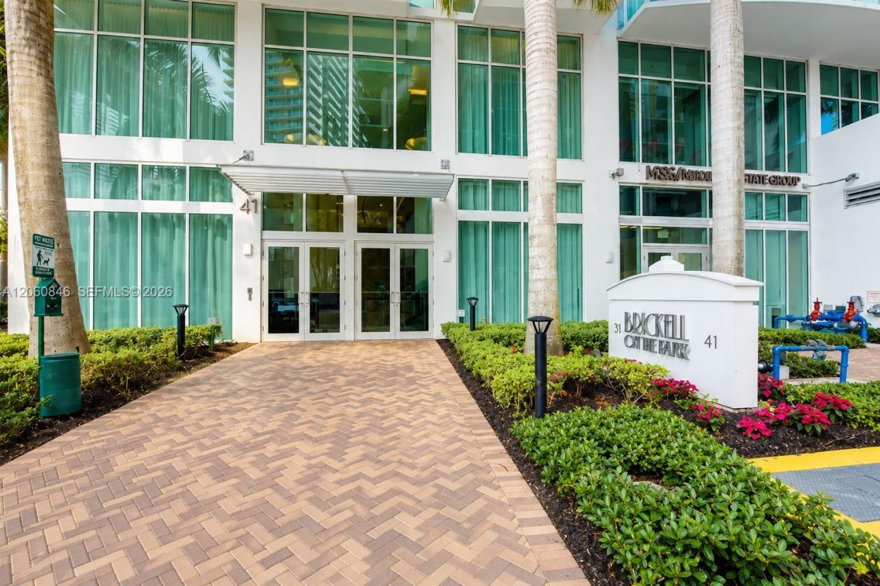 41 SE 5th St , Unit 1412, Miami, FL 33131 Photo