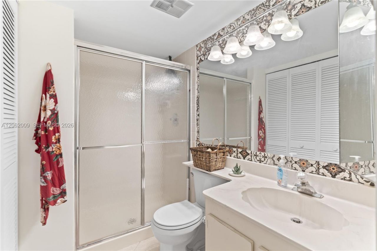 7640 NW 79th Ave , Unit L6, Tamarac, FL 33321 Photo