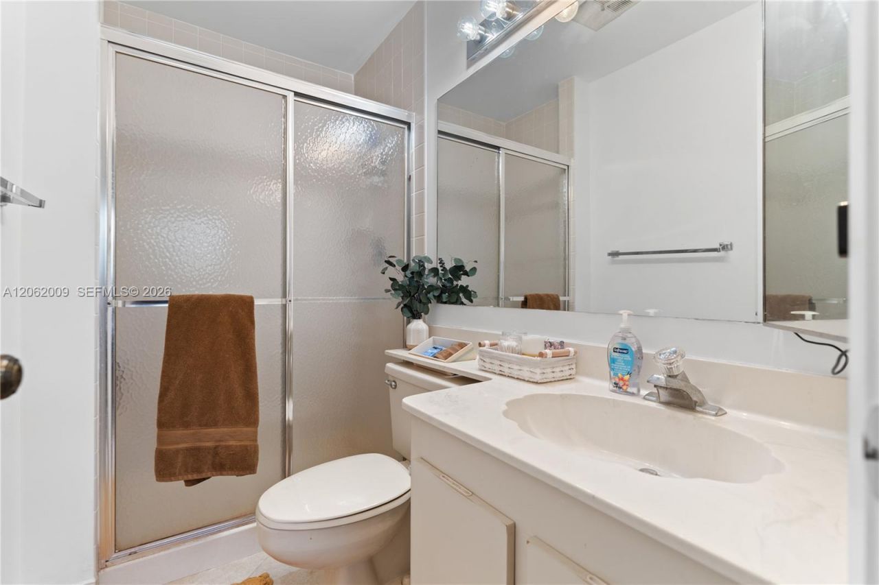 7640 NW 79th Ave , Unit L6, Tamarac, FL 33321 Photo