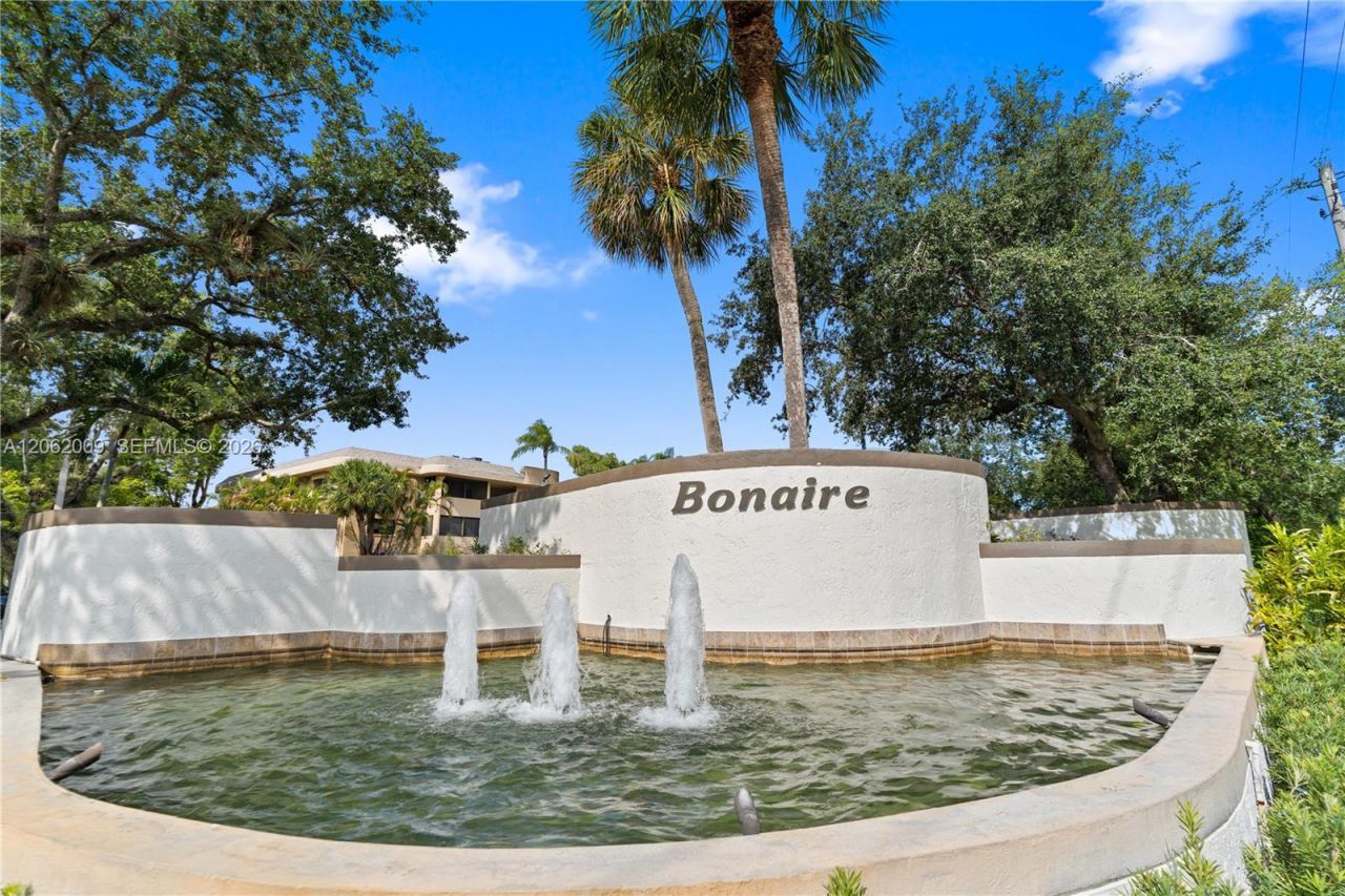 7640 NW 79th Ave , Unit L6, Tamarac, FL 33321 Photo