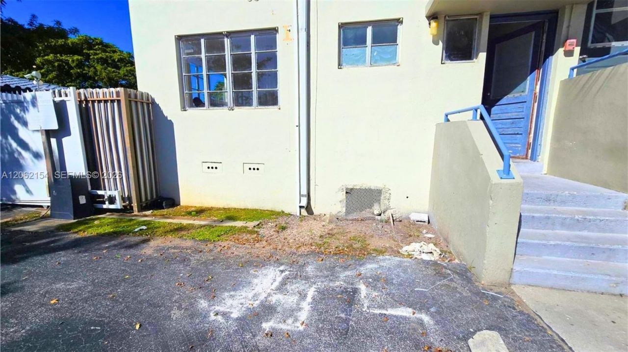 660 84th St , Unit 39, Miami Beach, FL 33141 Photo