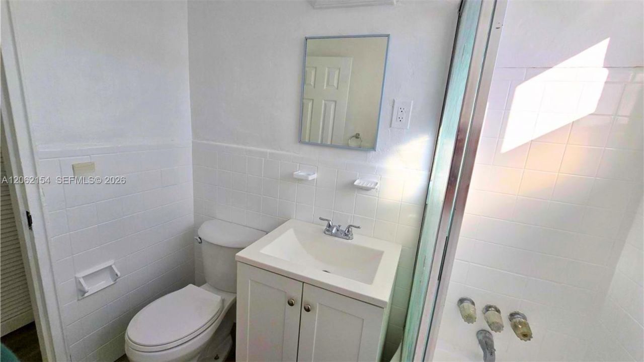 660 84th St , Unit 39, Miami Beach, FL 33141 Photo