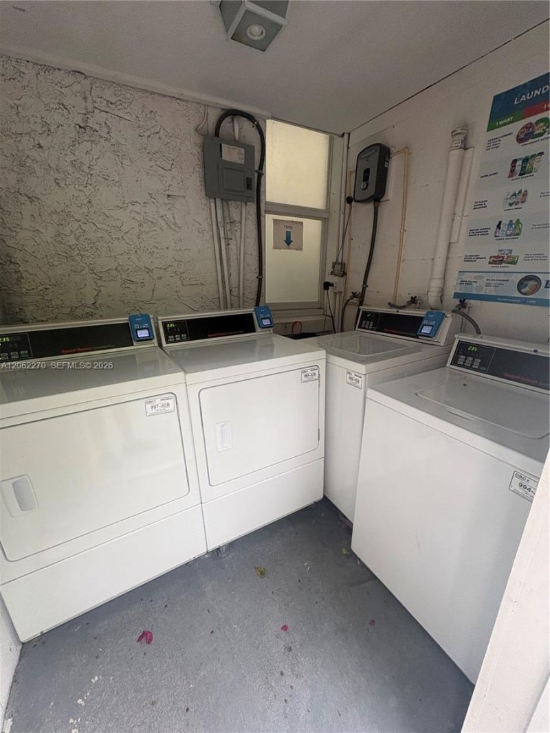 3237 SW 4th St , Unit 9, Miami, FL 33135 Photo
