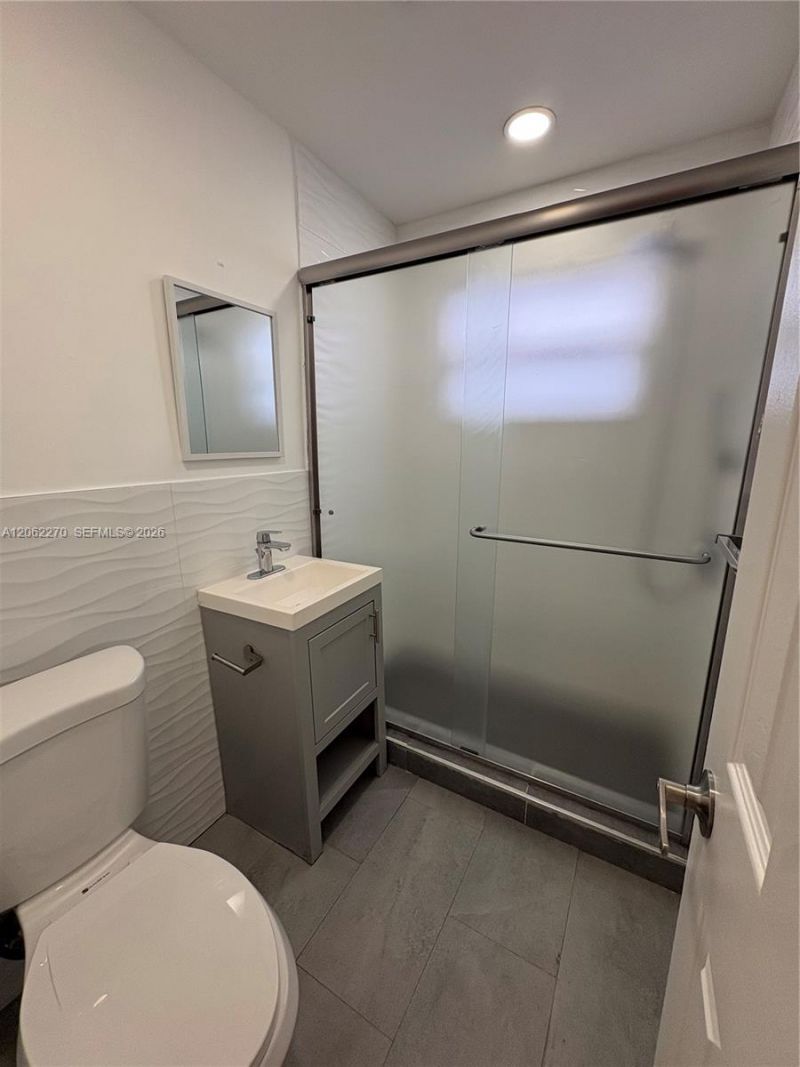 3237 SW 4th St , Unit 9, Miami, FL 33135 Photo