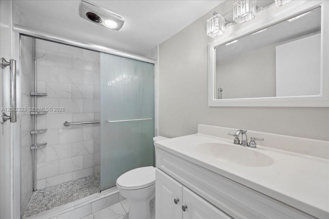 800 S Hollybrook Dr, Unit 205, Pembroke Pines, FL 33025 Photo