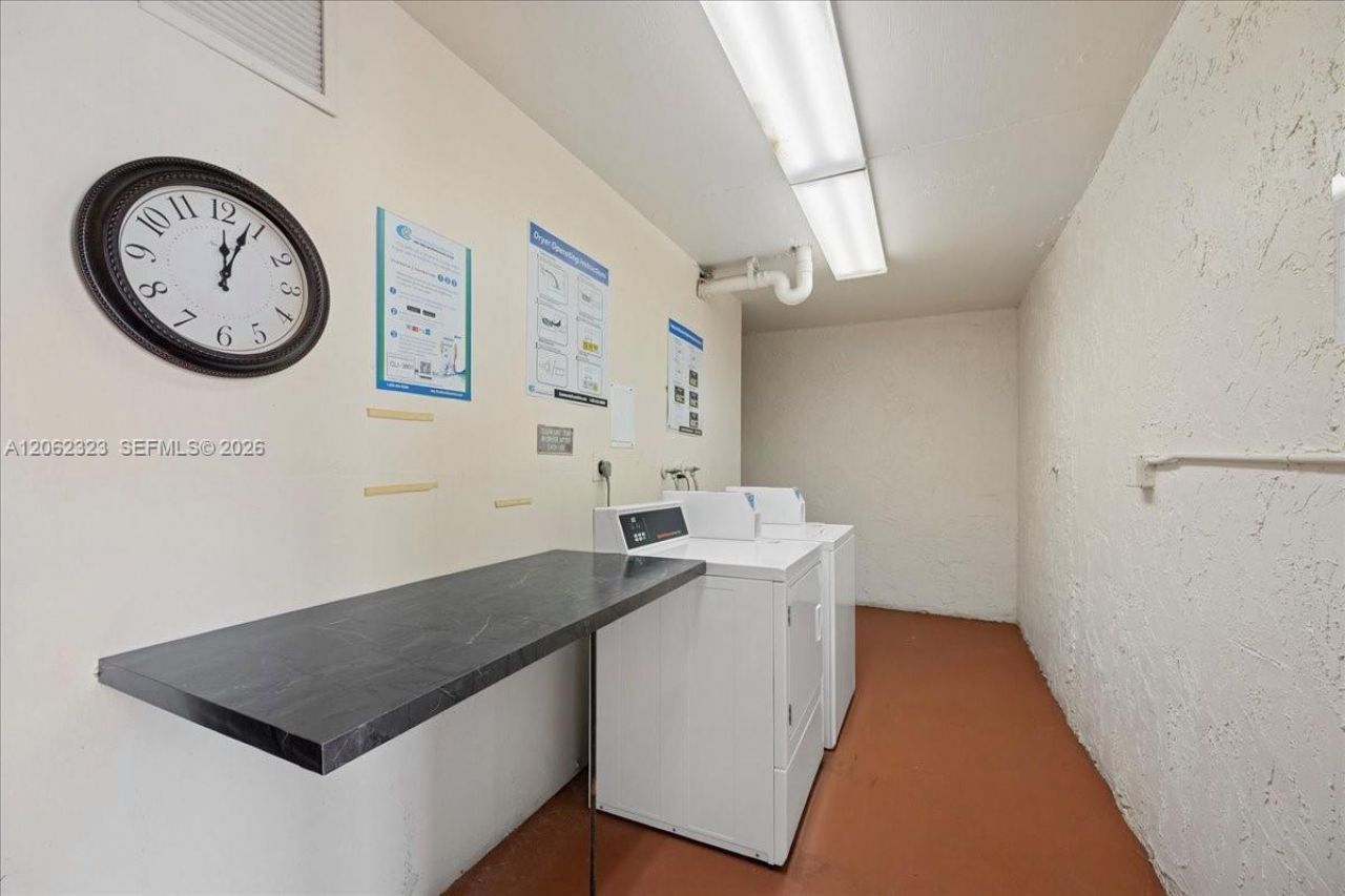 800 S Hollybrook Dr, Unit 205, Pembroke Pines, FL 33025 Photo