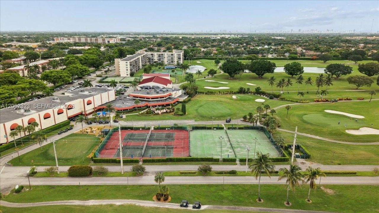 800 S Hollybrook Dr, Unit 205, Pembroke Pines, FL 33025 Photo