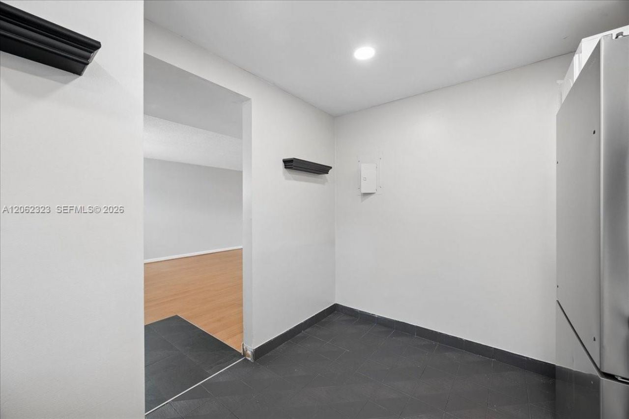 800 S Hollybrook Dr, Unit 205, Pembroke Pines, FL 33025 Photo