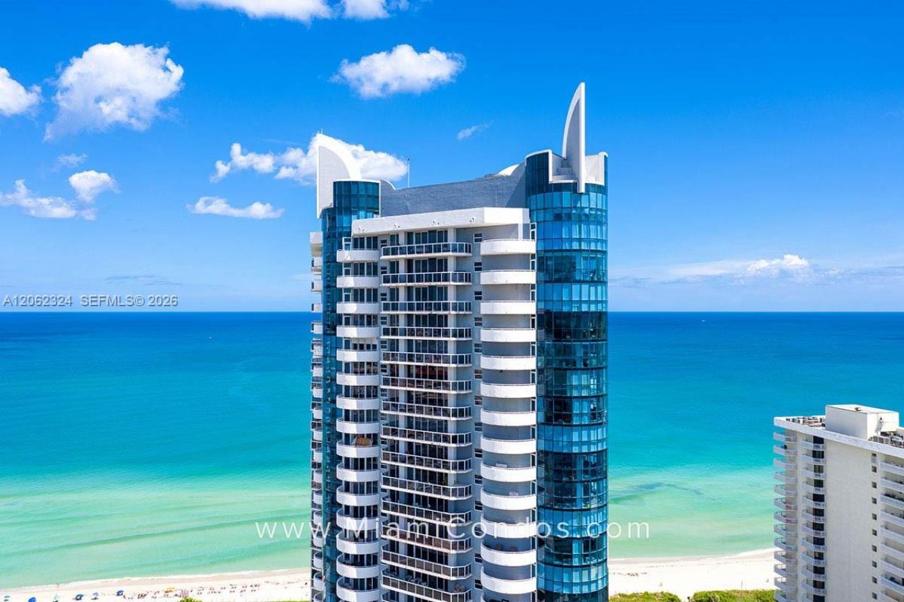 6301 Collins Ave , Unit 2802, Miami Beach, FL 33141 Photo