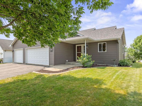 1166 Blackbird Drive SW, Hutchinson, MN 55350