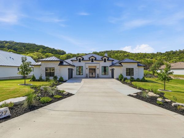 127 HEARTLAND LN, Boerne, TX 78006
