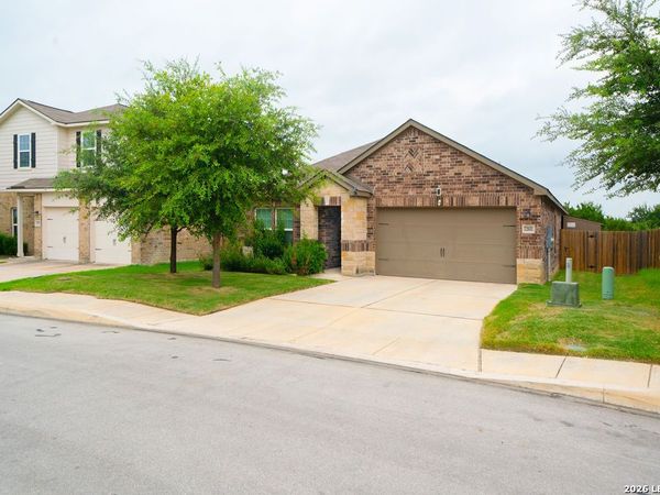 12611 SHORELINE DR, San Antonio, TX 78254