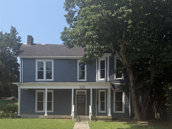 643 E 11th Avenue , Bowling Green, KY 42101