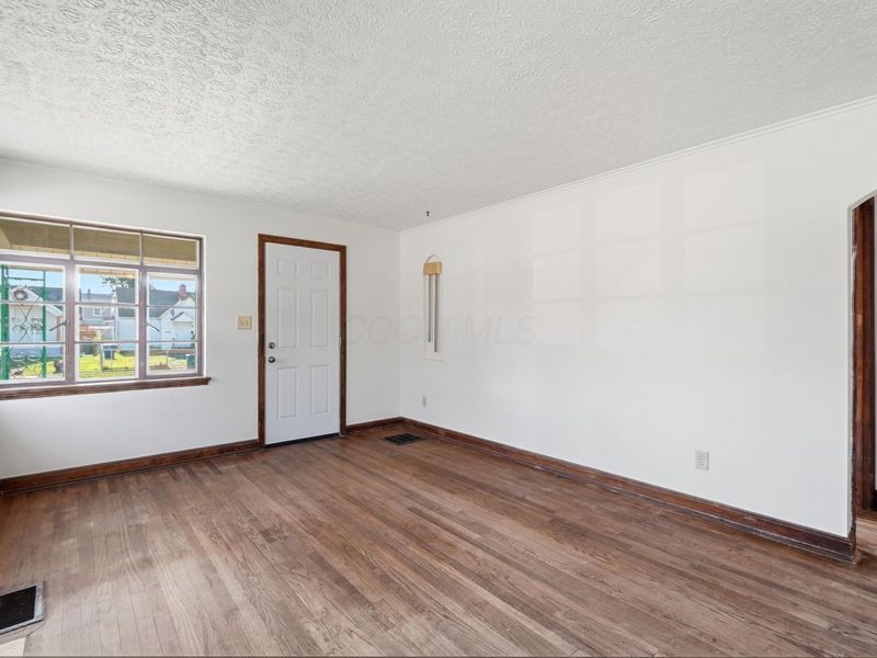 571 S Hague Avenue, Columbus, OH 43204 Photo 9