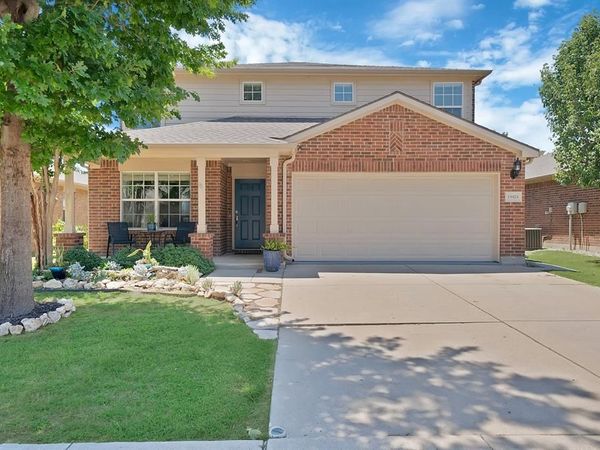 15925 Blaketree Drive, Fort Worth, TX 76177