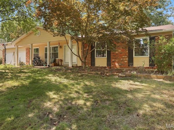 13383 Windbrooke Lane , St Louis, MO 63146
