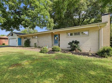 1502 Story Avenue, Murray, KY 42071