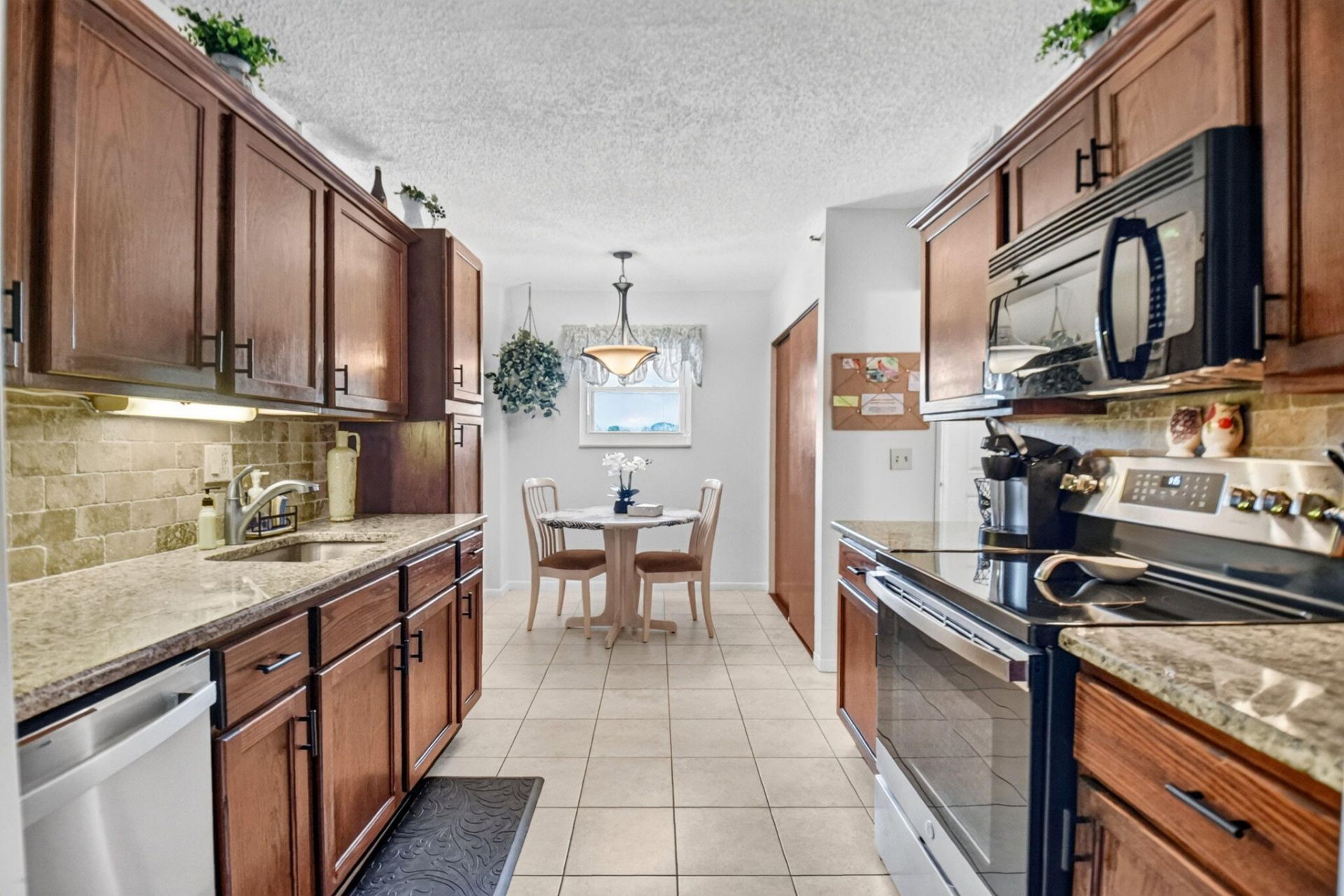 3425 Via Poinciana, Unit 201, Lake Worth, FL 33467 Photo