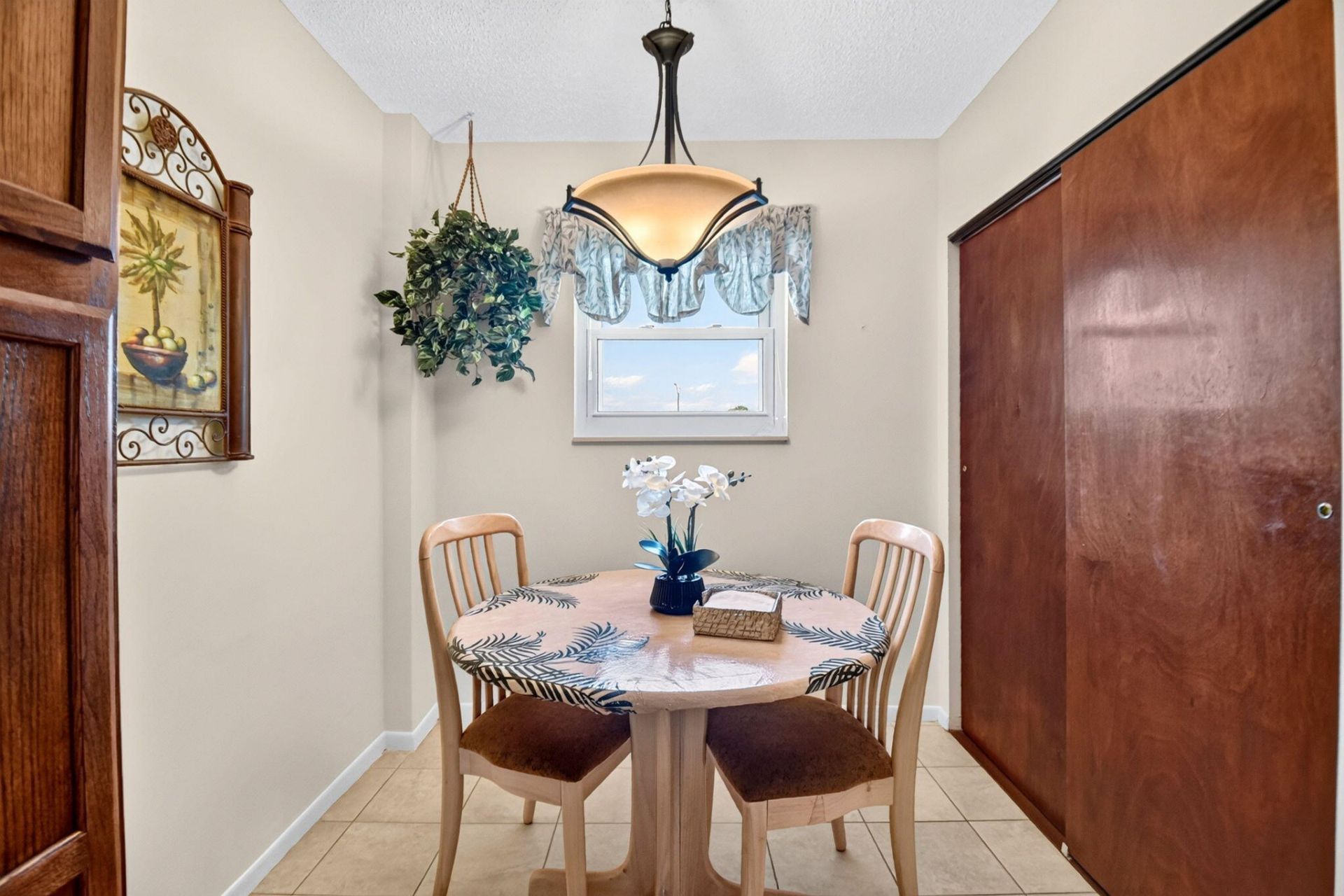 3425 Via Poinciana, Unit 201, Lake Worth, FL 33467 Photo