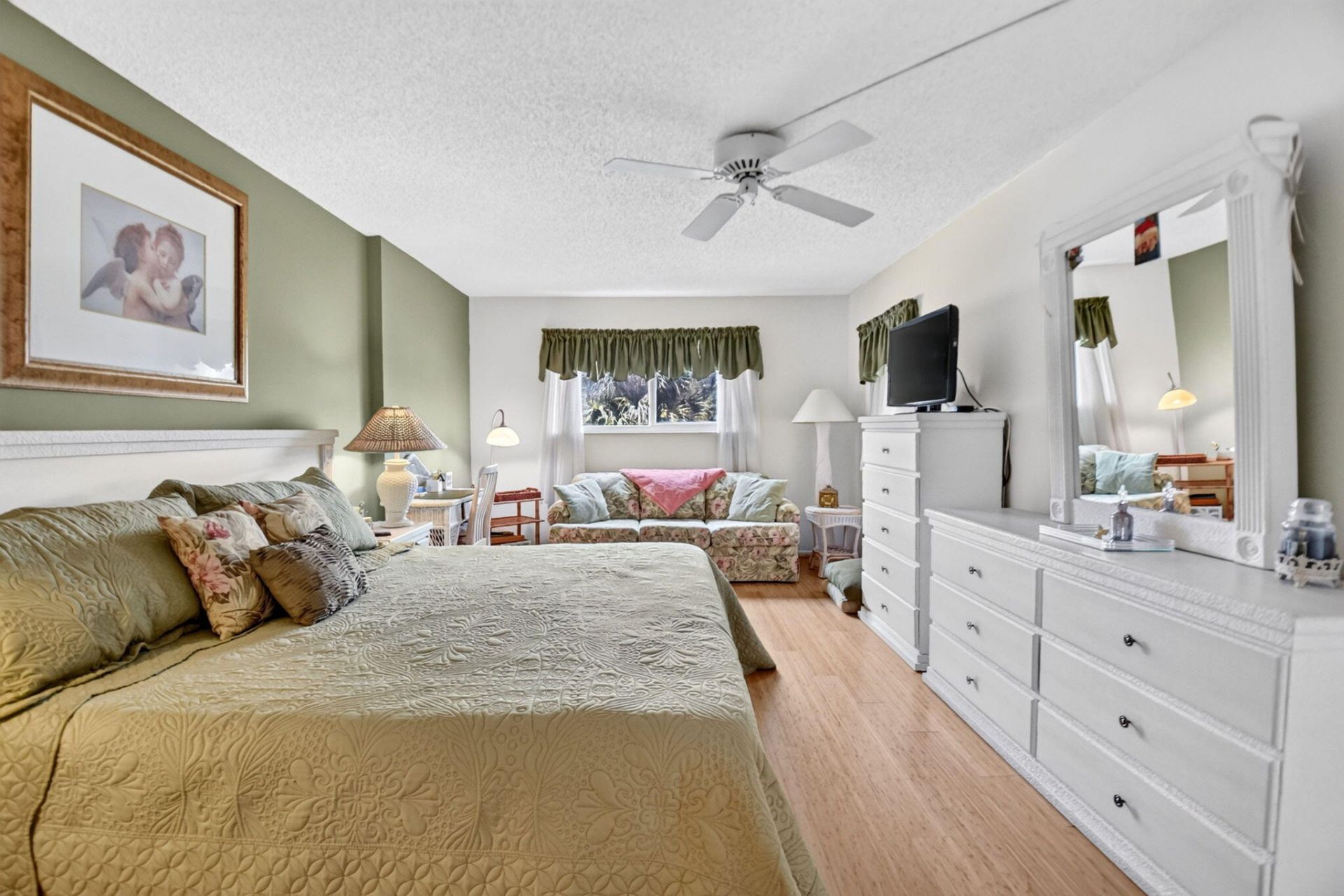3425 Via Poinciana, Unit 201, Lake Worth, FL 33467 Photo