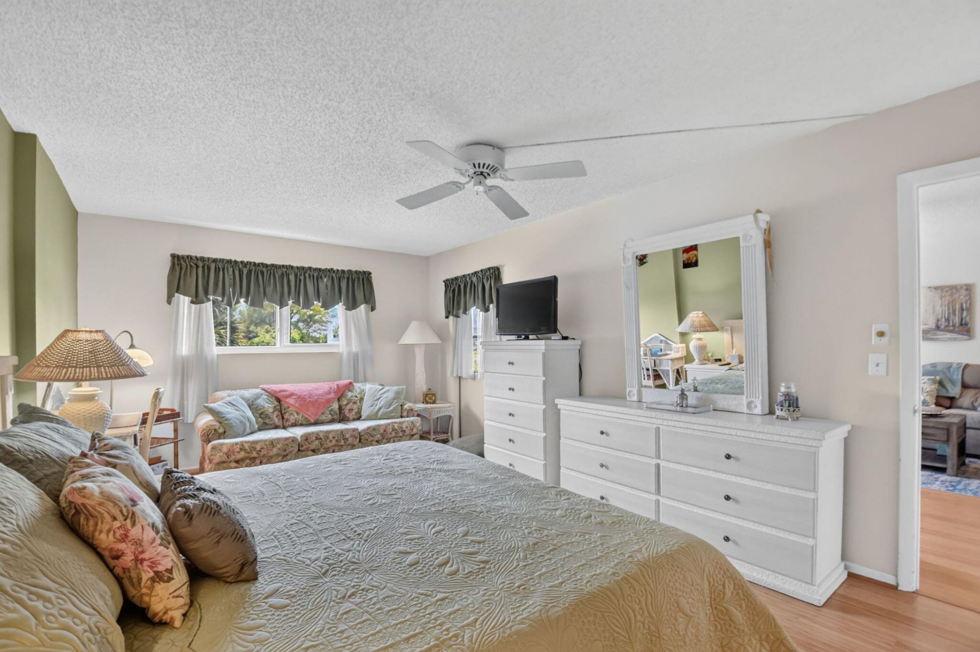 3425 Via Poinciana, Unit 201, Lake Worth, FL 33467 Photo