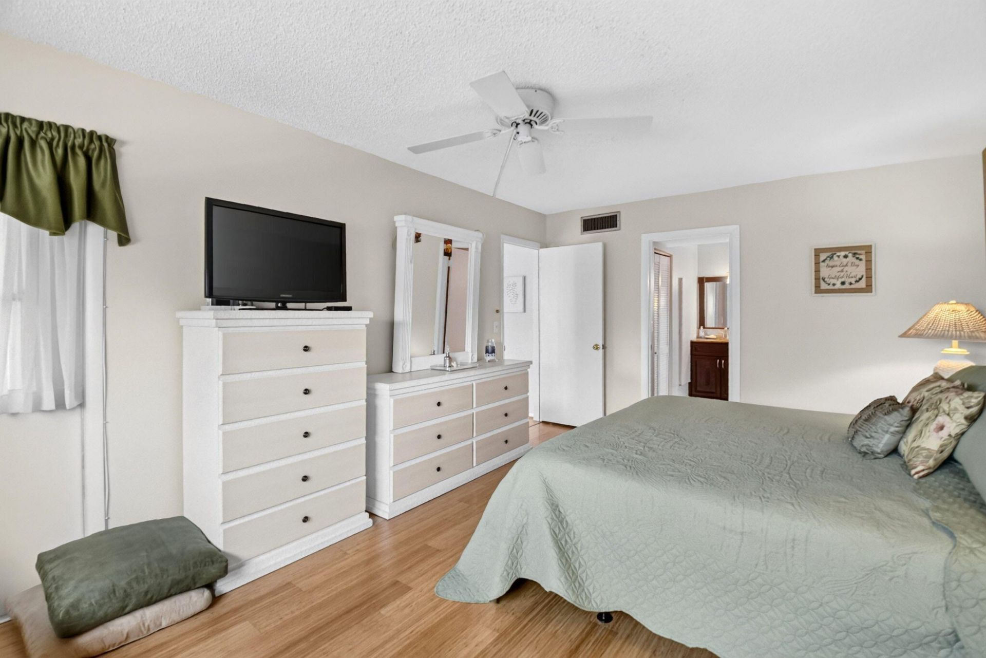 3425 Via Poinciana, Unit 201, Lake Worth, FL 33467 Photo
