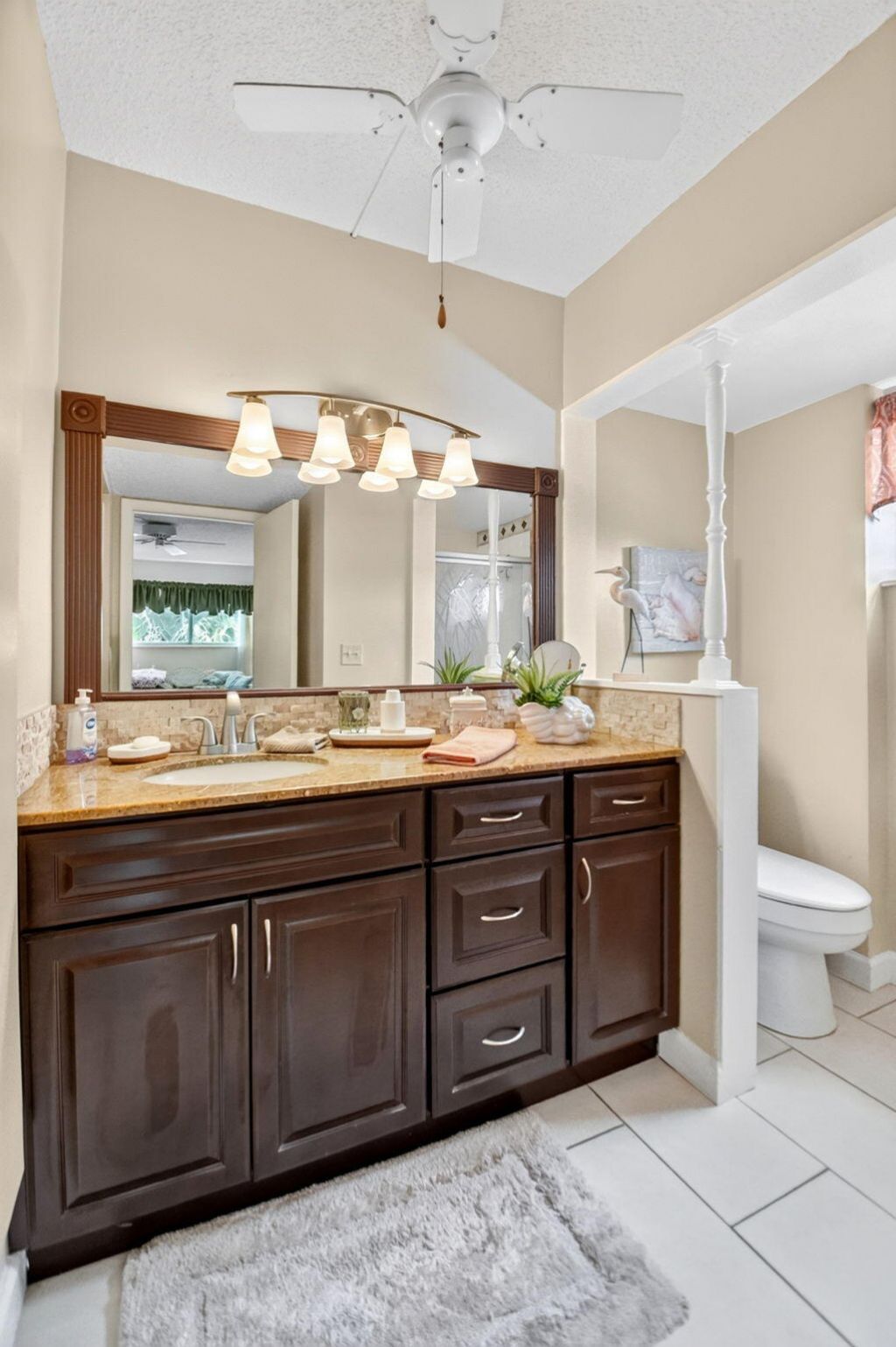 3425 Via Poinciana, Unit 201, Lake Worth, FL 33467 Photo