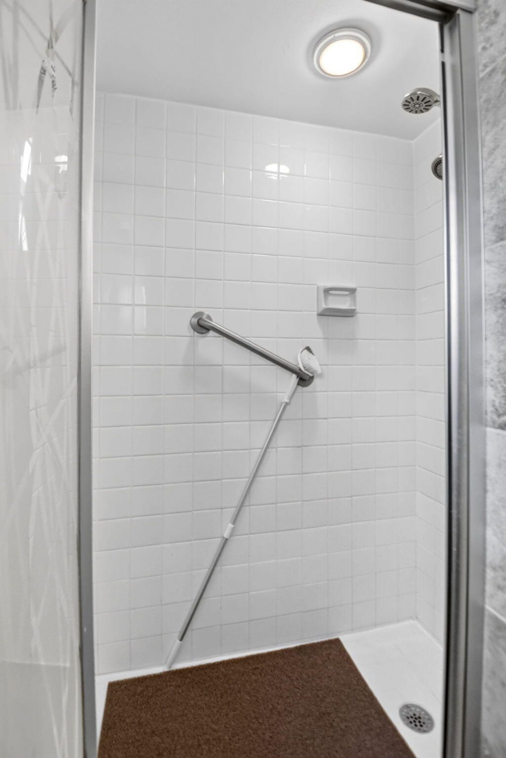 3425 Via Poinciana, Unit 201, Lake Worth, FL 33467 Photo