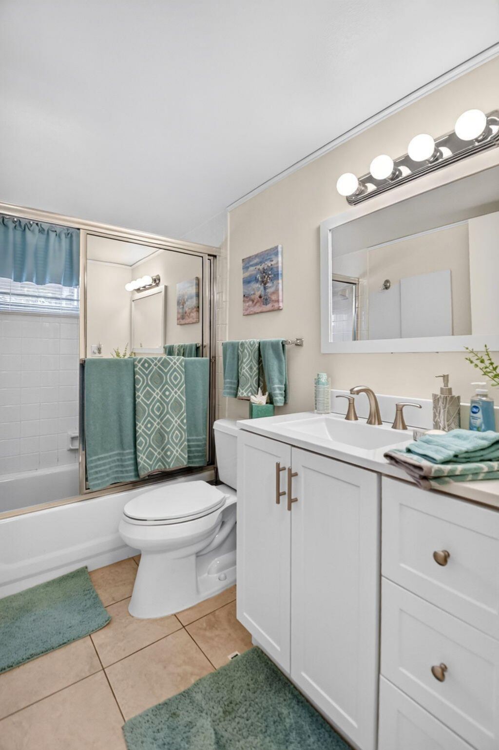 3425 Via Poinciana, Unit 201, Lake Worth, FL 33467 Photo