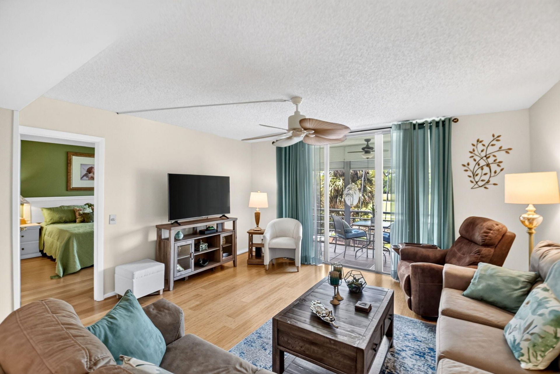 3425 Via Poinciana, Unit 201, Lake Worth, FL 33467 Photo
