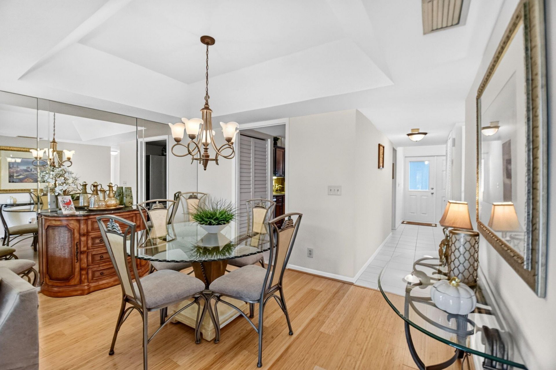 3425 Via Poinciana, Unit 201, Lake Worth, FL 33467 Photo