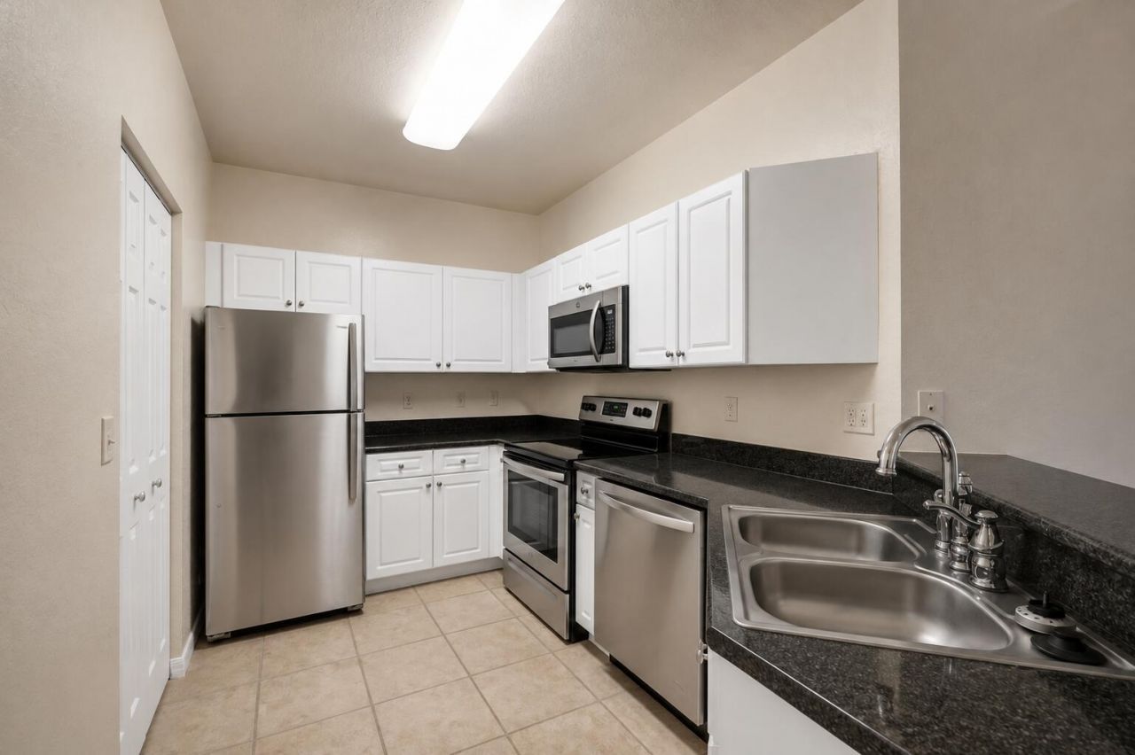 343 SE Rogers Court, Stuart, FL 34994 Photo