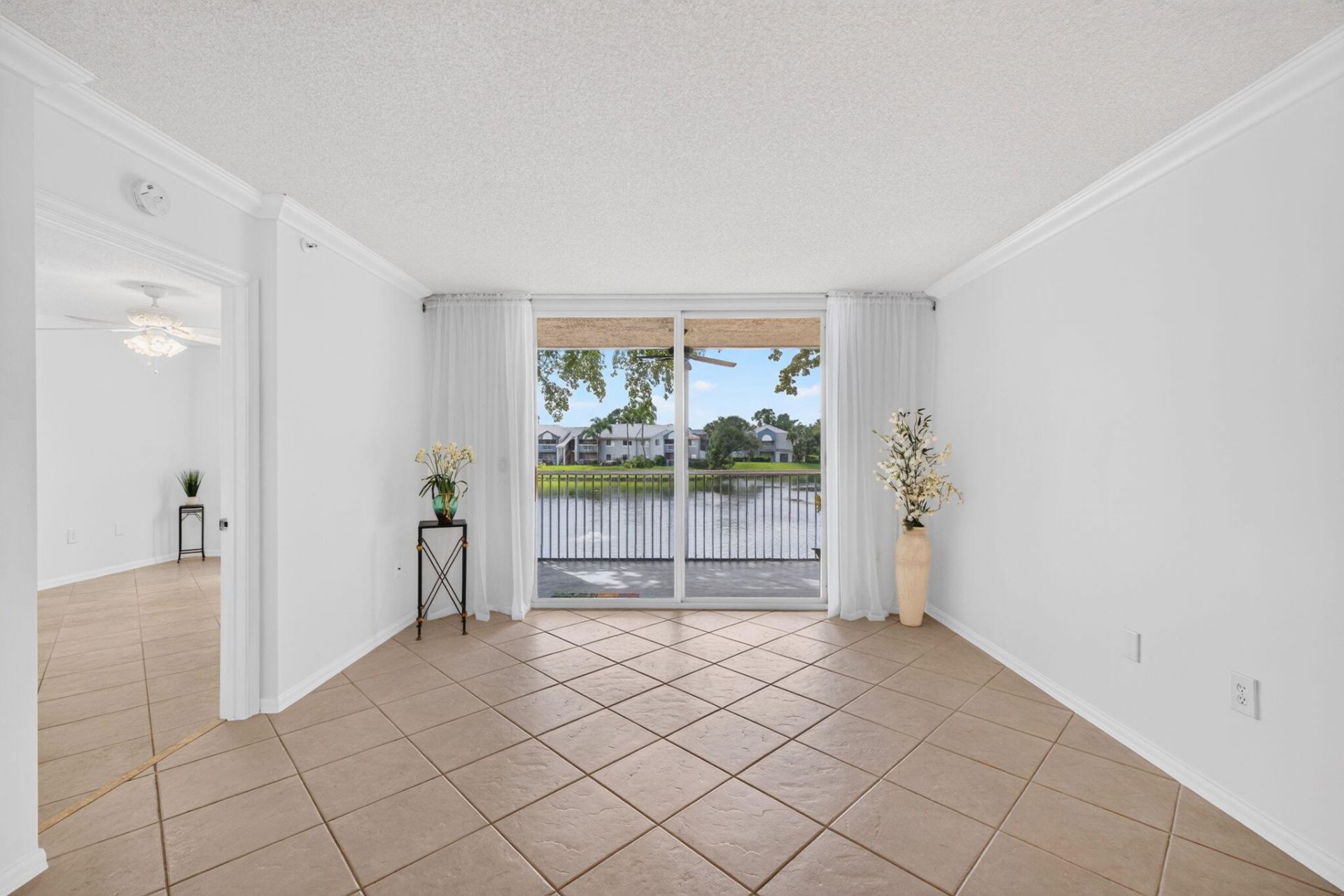 9551 Weldon Circle, Unit E212, Tamarac, FL 33321 Photo