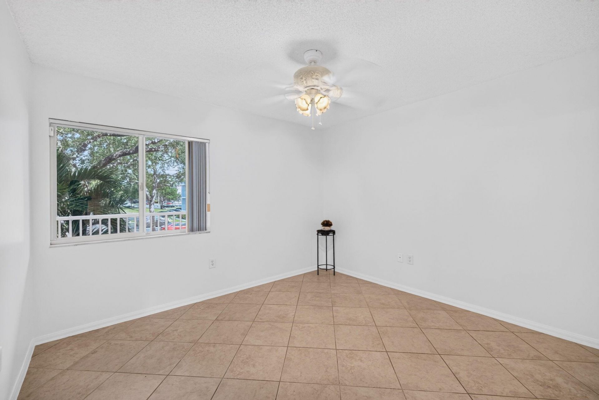 9551 Weldon Circle, Unit E212, Tamarac, FL 33321 Photo