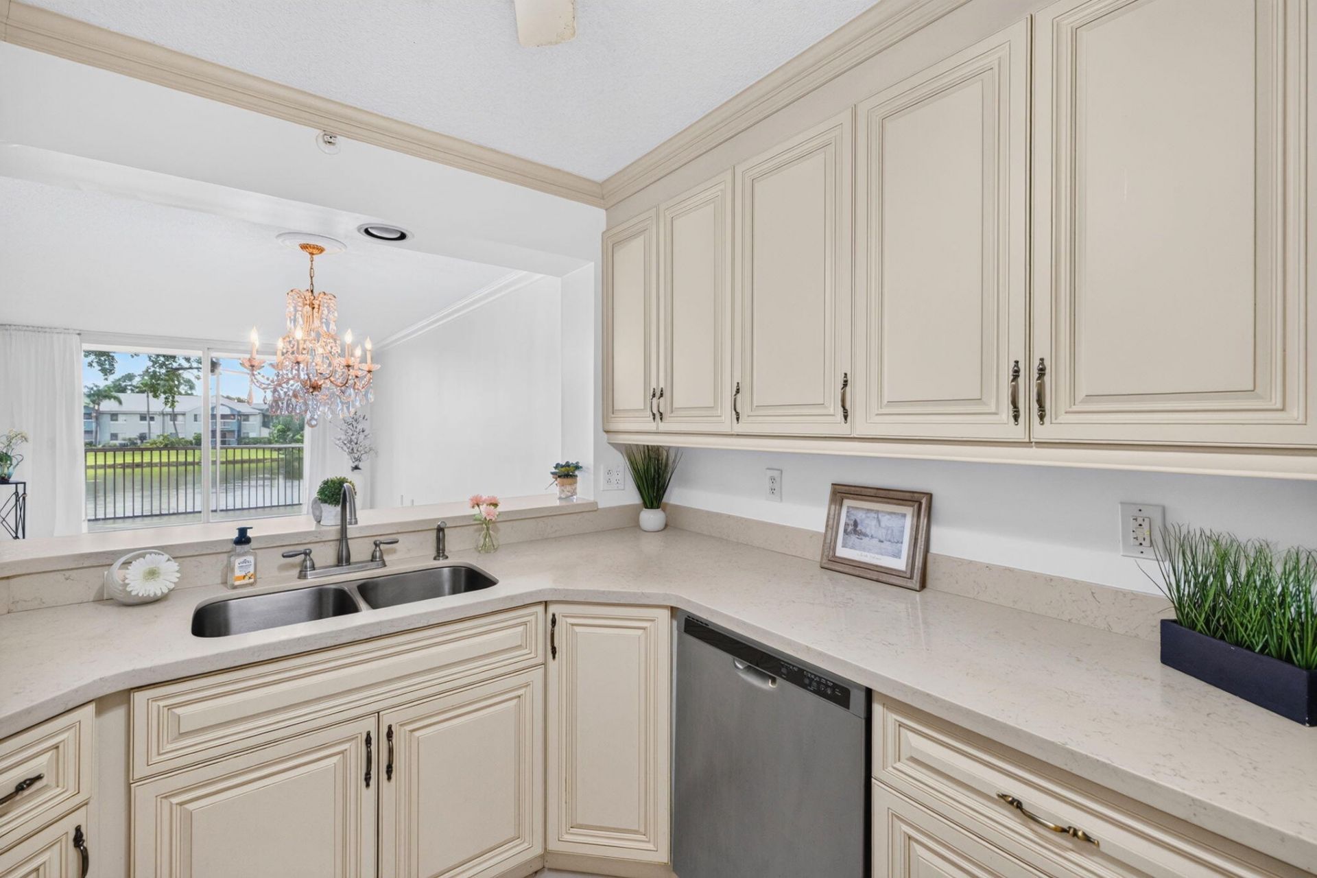 9551 Weldon Circle, Unit E212, Tamarac, FL 33321 Photo