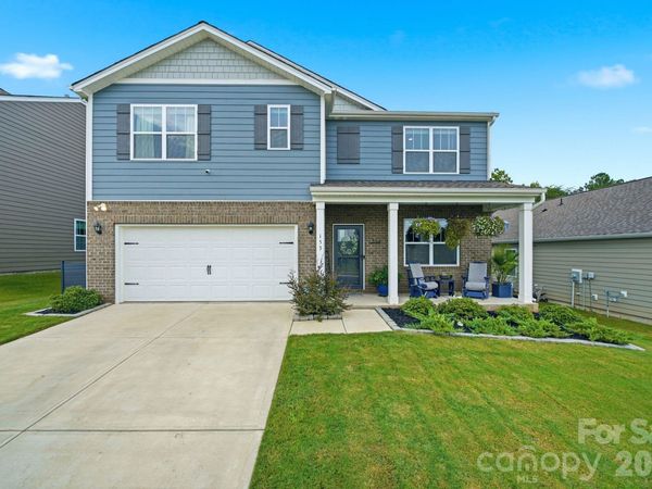 153 Calvin Creek Drive, Troutman, NC 28166