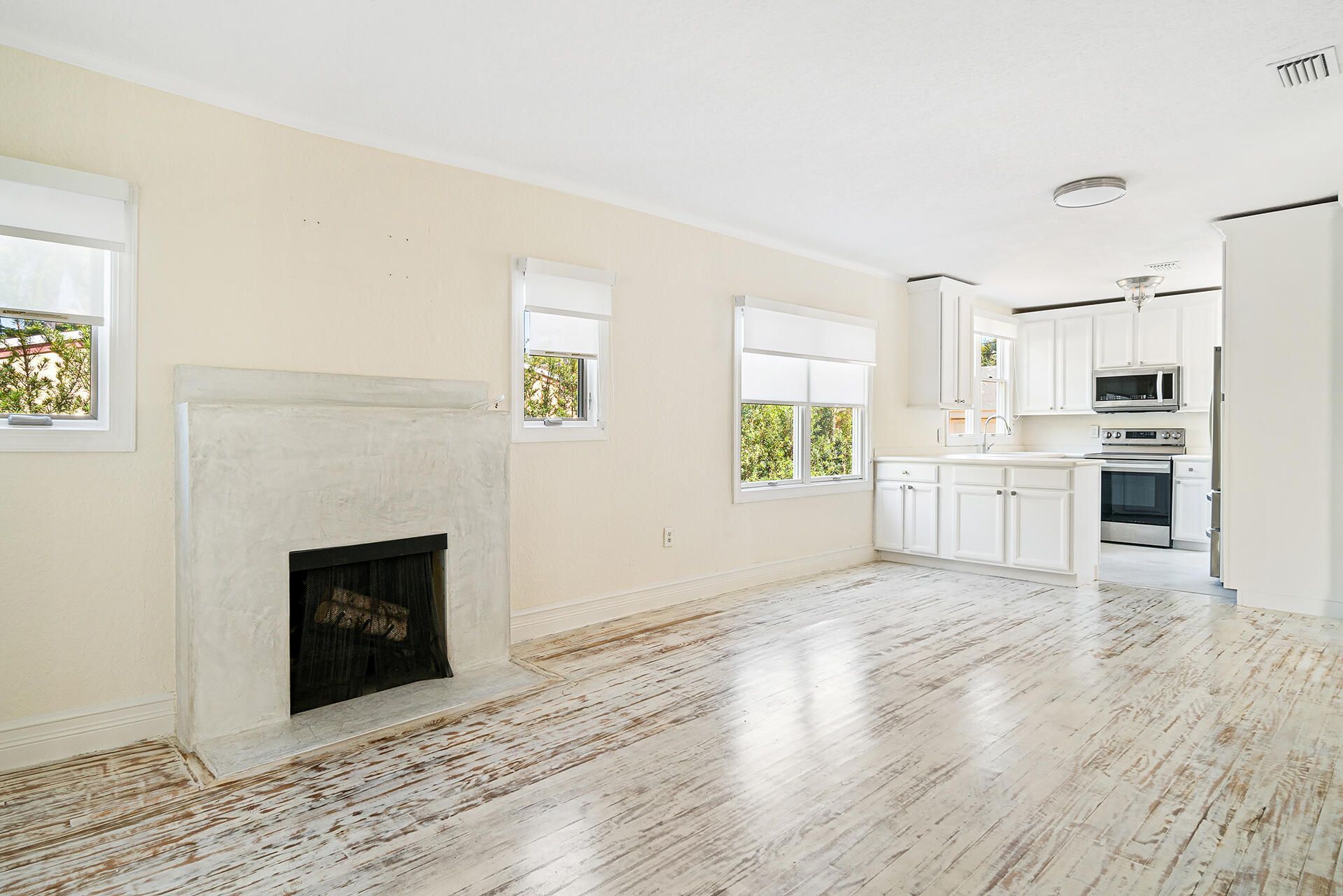 813 Avon Road, West Palm Beach, FL 33401 Photo