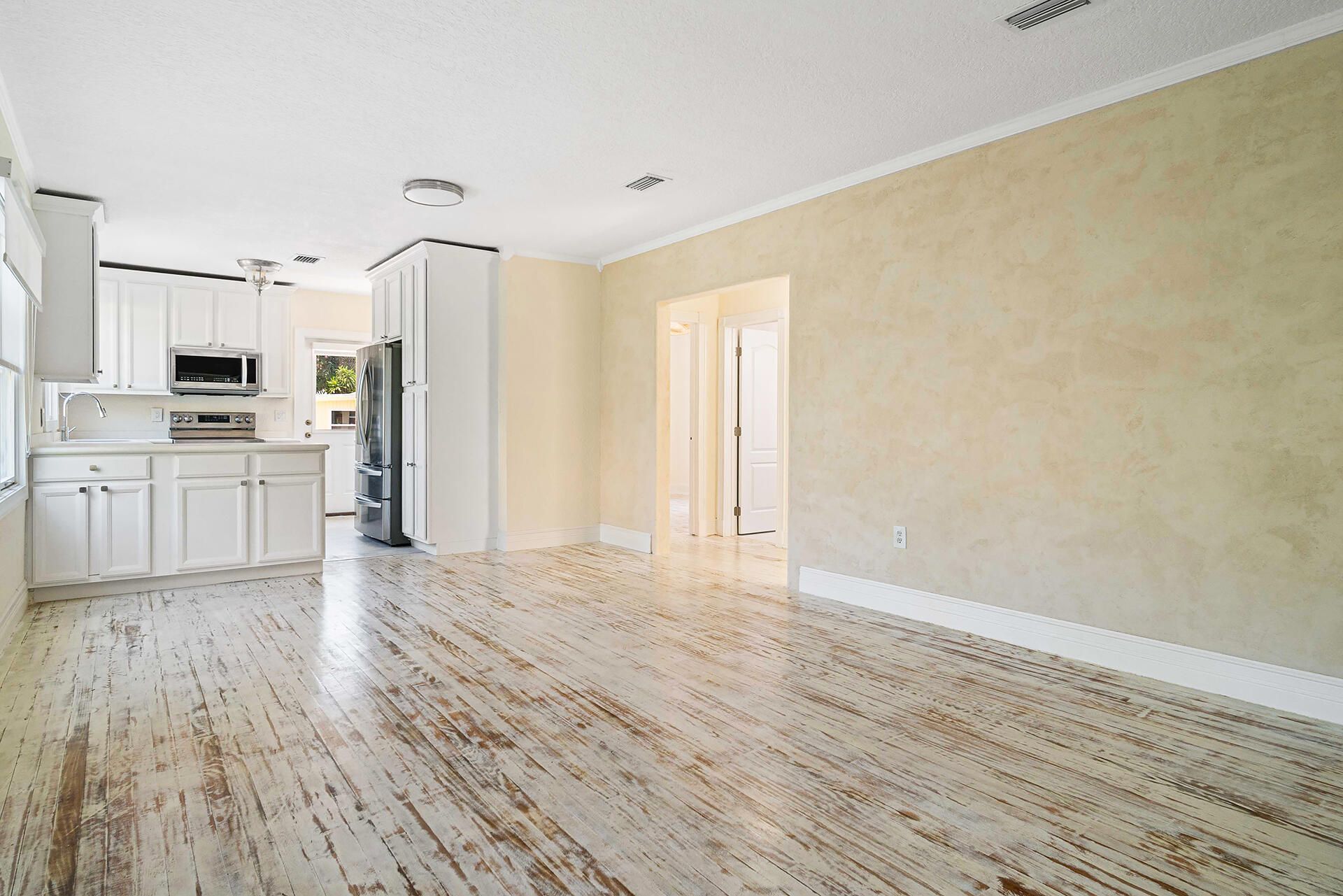 813 Avon Road, West Palm Beach, FL 33401 Photo
