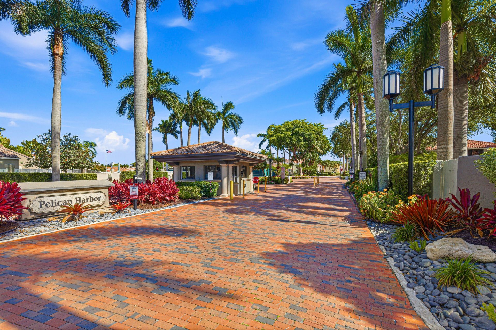 85 Pelican Pointe Drive, Unit 203, Delray Beach, FL 33483 Photo