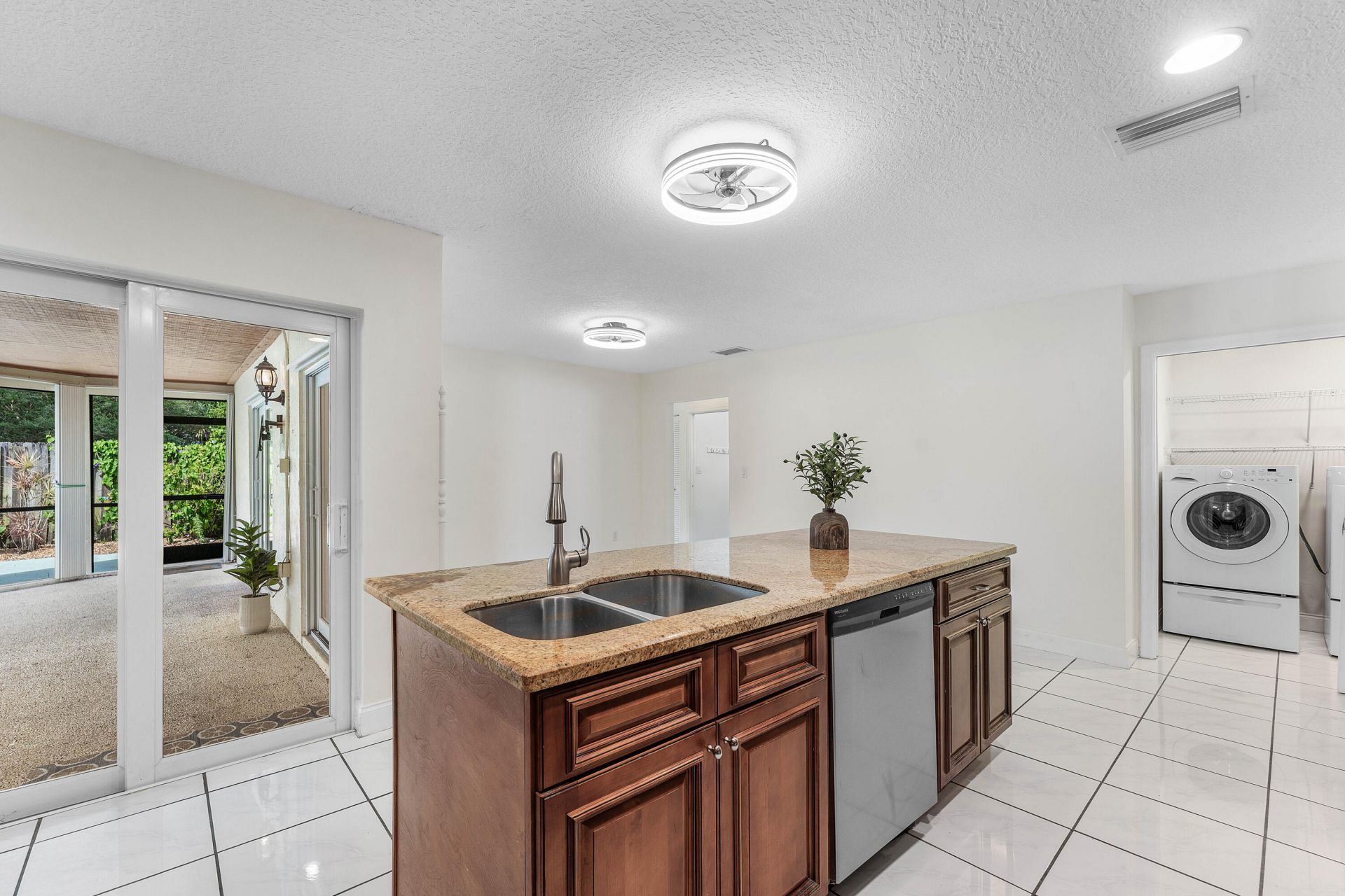 966 NW 37th Avenue, Delray Beach, FL 33445 Photo