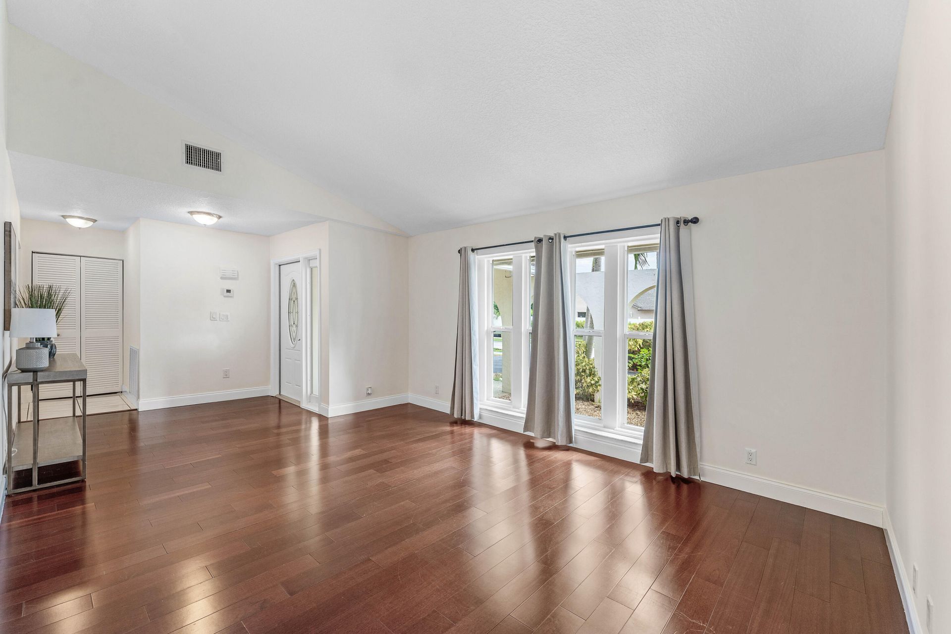 966 NW 37th Avenue, Delray Beach, FL 33445 Photo
