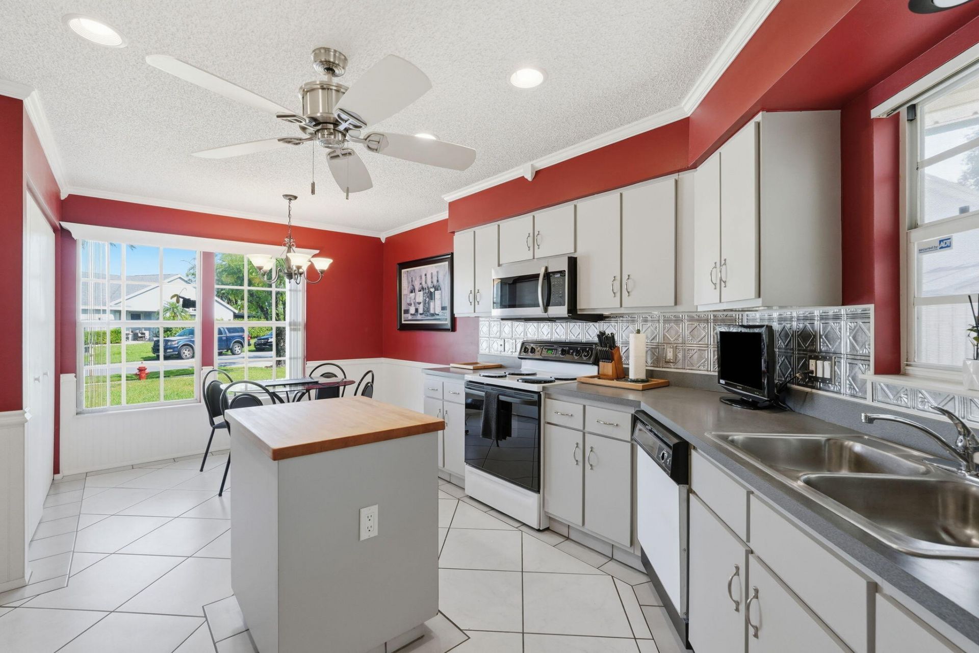 19 Misty Meadow Drive, Boynton Beach, FL 33436 Photo