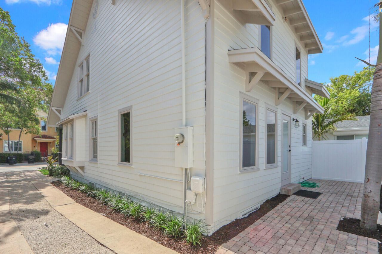 217 S Federal Highway, Lake Worth Beach, FL 33460 Photo