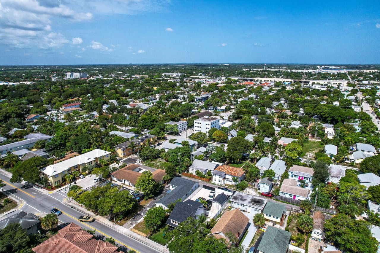 217 S Federal Highway, Lake Worth Beach, FL 33460 Photo