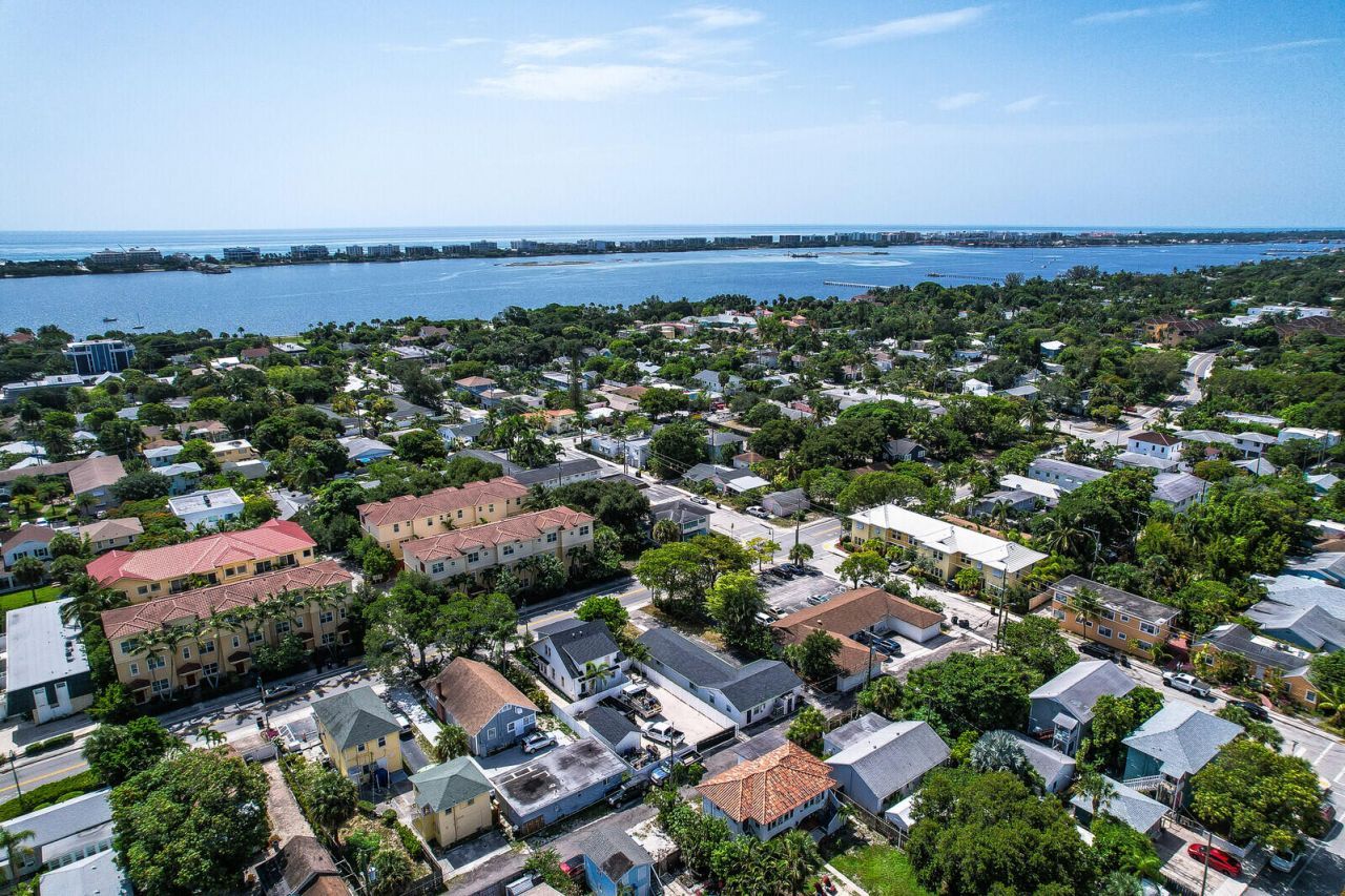 217 S Federal Highway, Lake Worth Beach, FL 33460 Photo