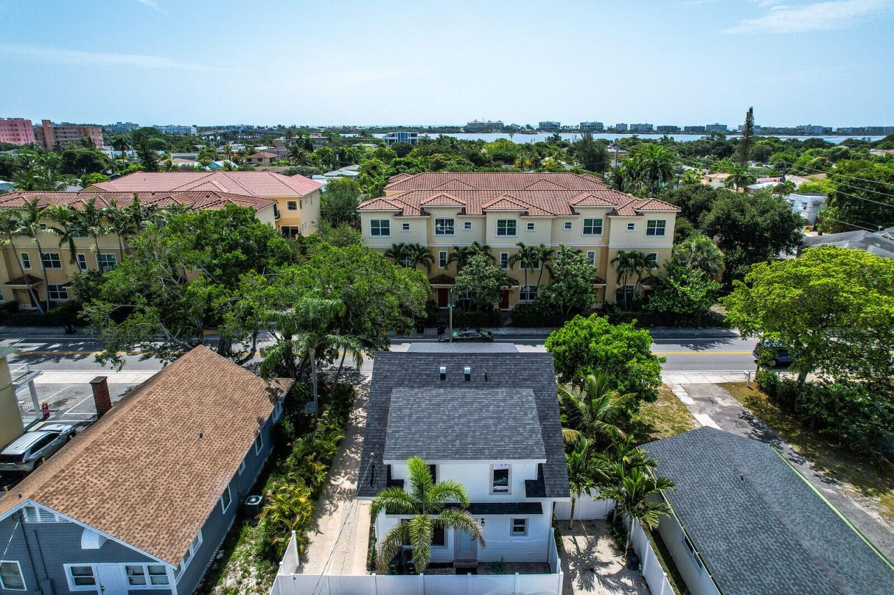 217 S Federal Highway, Lake Worth Beach, FL 33460 Photo