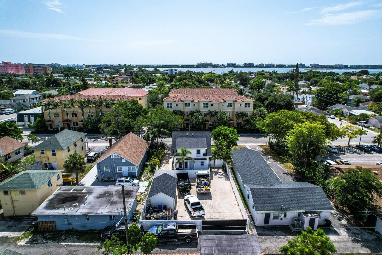 217 S Federal Highway, Lake Worth Beach, FL 33460 Photo