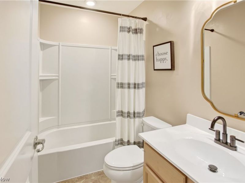 515 Mitchell Court , Lagrange, OH 44050 Photo 31